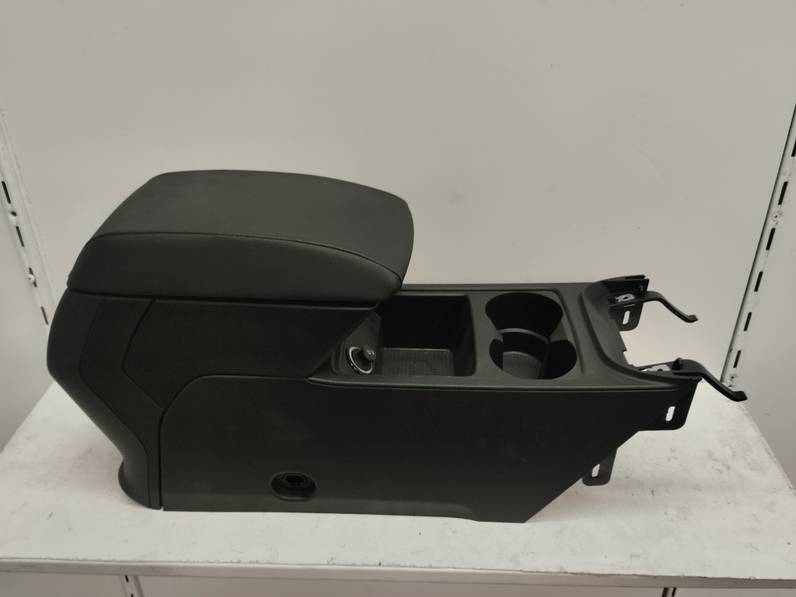 APOYABRAZOS CENTRAL SEAT LEON 2020 1.5 16V TSI ACT (131 CV)