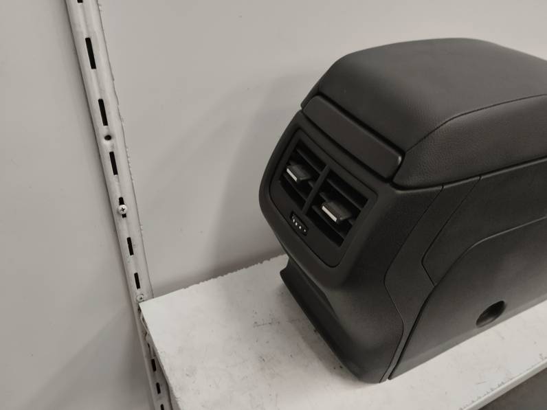 APOYABRAZOS CENTRAL SEAT LEON 2020 1.5 16V TSI ACT (131 CV)