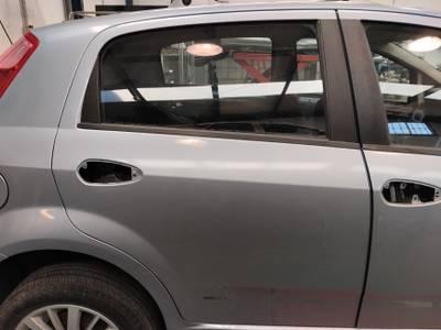 PUERTA TRASERA DERECHA FIAT PUNTO BERLINA 2007 1248 (90CV)