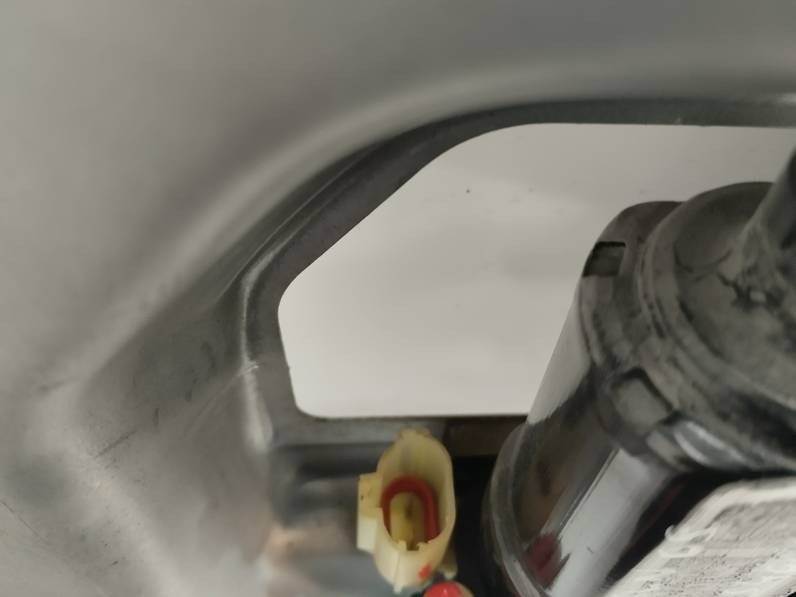 ELEVALUNAS DELANTERO DERECHO HYUNDAI TUCSON 2005 2.0 CRDI (113 CV)