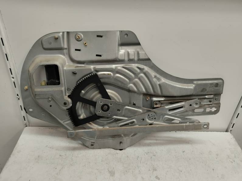 ELEVALUNAS DELANTERO IZQUIERDO HYUNDAI TUCSON 2005 2.0 CRDI (113 CV)