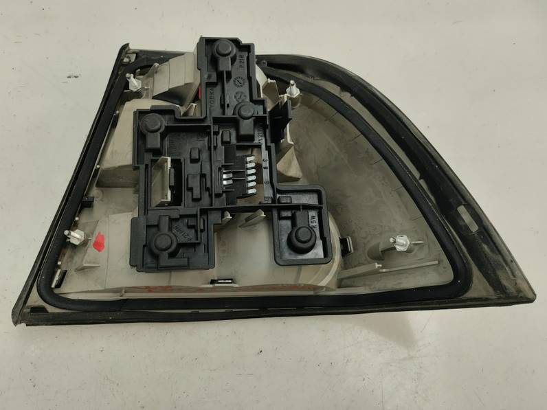 PILOTO TRASERO IZQUIERDO OPEL VECTRA B BERLINA 1999 2.0 DTI (101 CV)