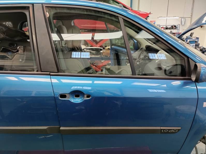 PUERTA DELANTERA DERECHA RENAULT SCENIC II 2005 1.9 DCI D (120 CV)