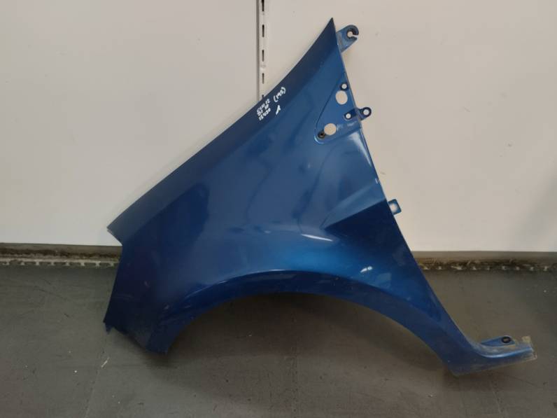 ALETA DELANTERA IZQUIERDA RENAULT CLIO III 2012 1.6 16V (112 CV)