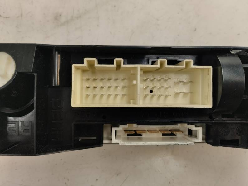 MANDO CALEFACCION AIRE ACONDICIONADO SEAT IBIZA 2010 1.2 12V (60 CV)