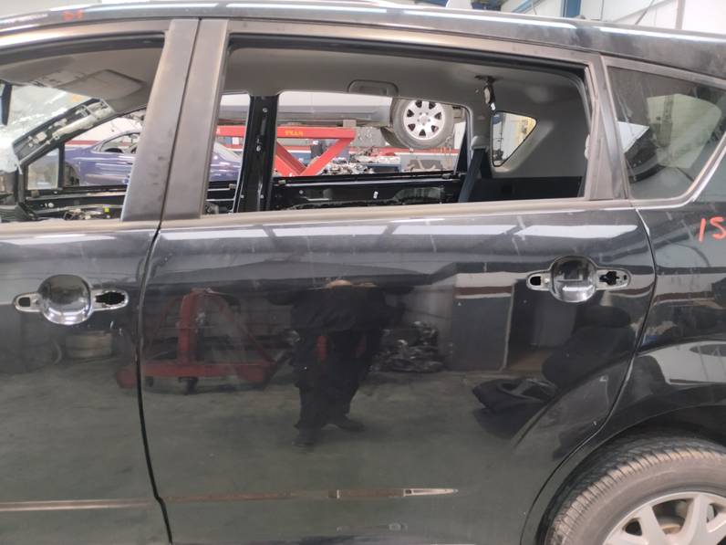 PUERTA TRASERA IZQUIERDA TOYOTA COROLLA VERSO 2008 1.8 16V (129 CV)