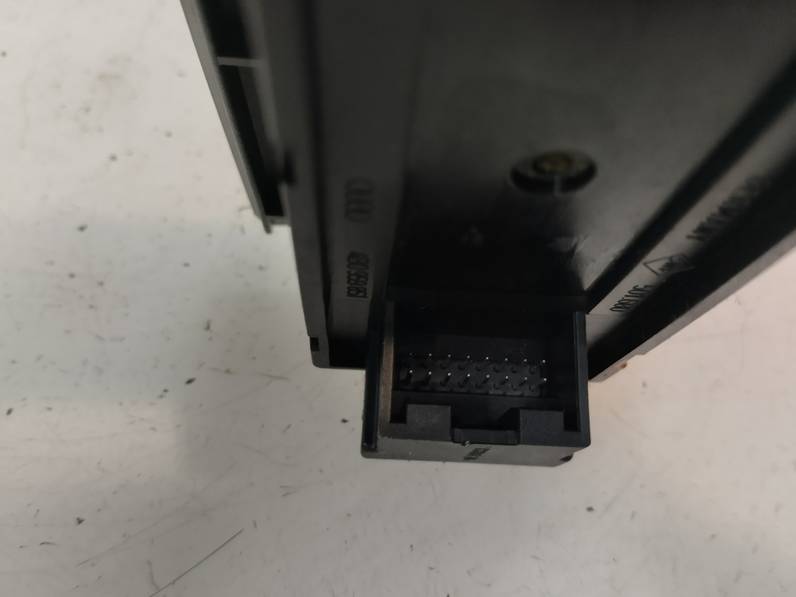 MANDO ELEVALUNAS DELANTERO IZQUIERDO AUDI A6 BERLINA 2000 2.5 V6 24V TDI (180 CV)