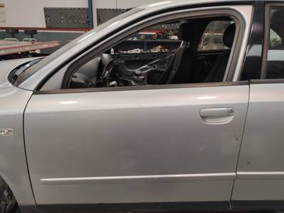PUERTA DELANTERA IZQUIERDA AUDI A4 BERLINA 2001 1.9 TDI (131 CV)
