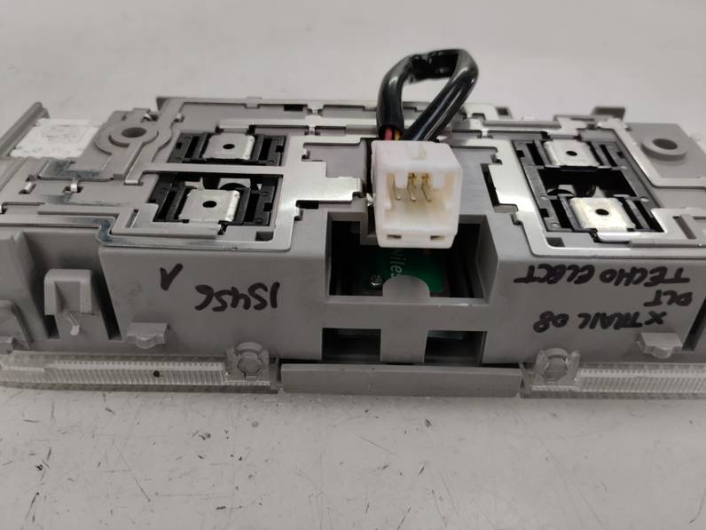 LUZ INTERIOR NISSAN X TRAIL 2008 2.0 DCI TURBODIESEL (150 CV)