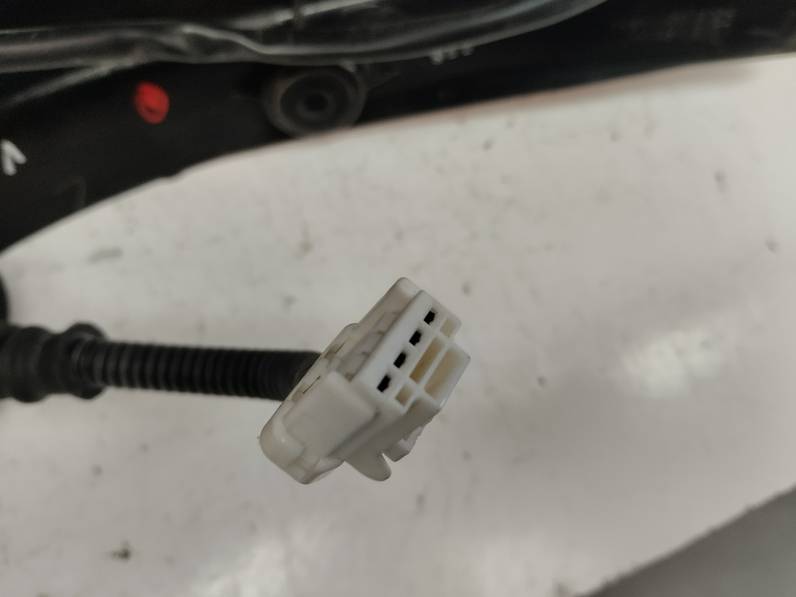 PILOTO TRASERO IZQUIERDO NISSAN X TRAIL 2008 2.0 DCI TURBODIESEL (150 CV)