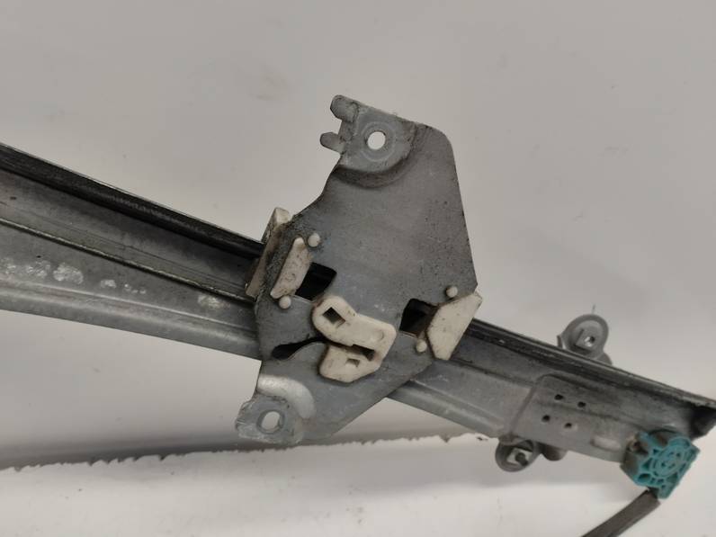 ELEVALUNAS DELANTERO IZQUIERDO RENAULT TWINGO 2011 1.5 DCI D FAP (75 CV)