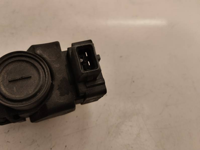 VALVULA AIRE ADICIONAL RENAULT TWINGO 2011 1.5 DCI D FAP (75 CV)