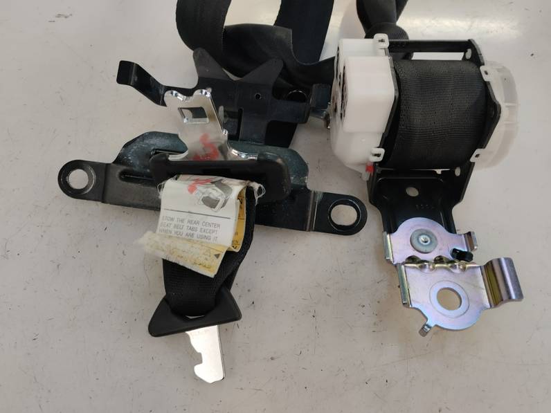 CINTURON SEGURIDAD TRASERO CENTRAL TOYOTA COROLLA VERSO 2008 1.8 16V (129 CV)