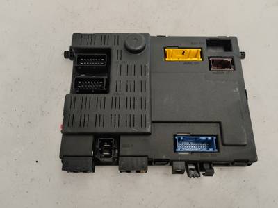 CAJA RELES FUSIBLES PEUGEOT PARTNER 2002 2.0 HDI (90 CV)
