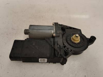MOTOR ELEVALUNAS DELANTERO DERECHO VOLKSWAGEN PASSAT BERLINA 2004 1.9 TDI (131 CV)