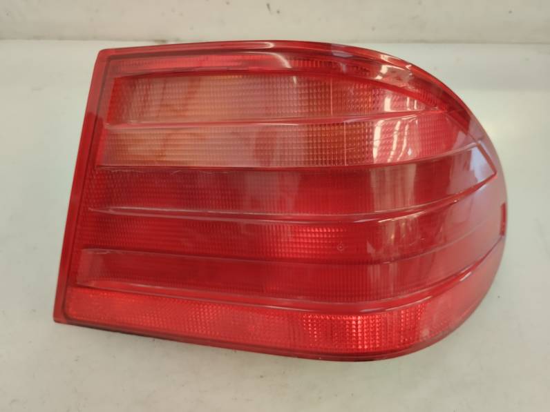 PILOTO TRASERO DERECHO MERCEDES CLASE E BERLINA 1998 2.4 V6 18V (170 CV)