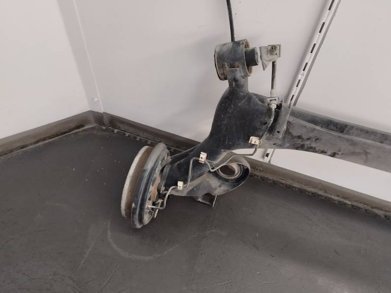 PUENTE TRASERO SEAT CORDOBA BERLINA 2003 1.9 SDI (64 CV)