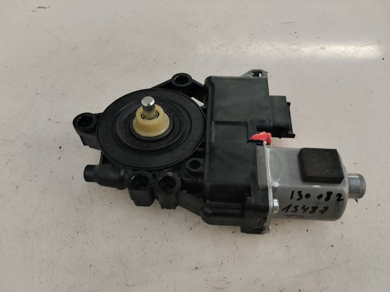 MOTOR ELEVALUNAS TRASERO DERECHO HYUNDAI I30 2008 1.6 (122 CV)