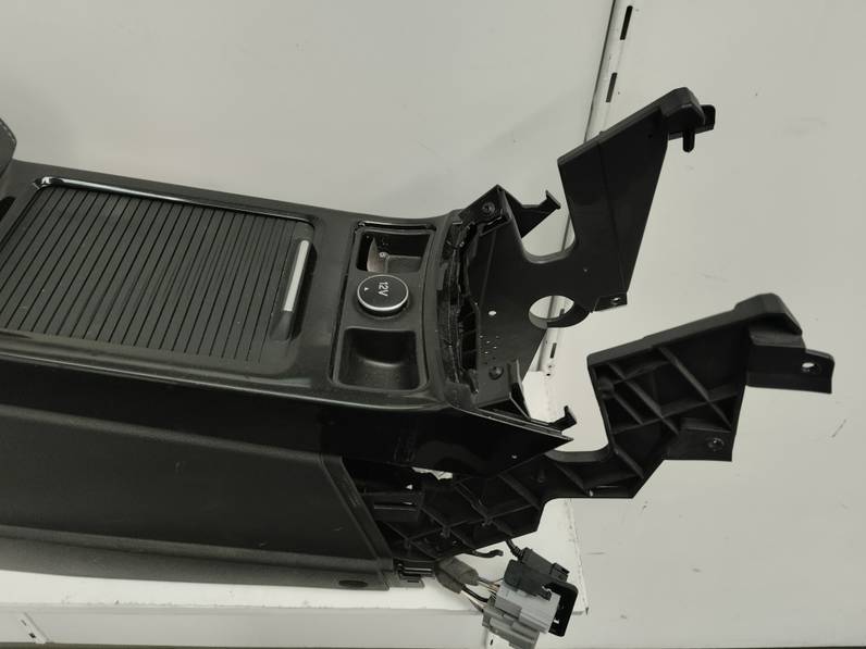 APOYABRAZOS CENTRAL FORD KUGA 2019 1.5 ECOBOOST (120 CV)