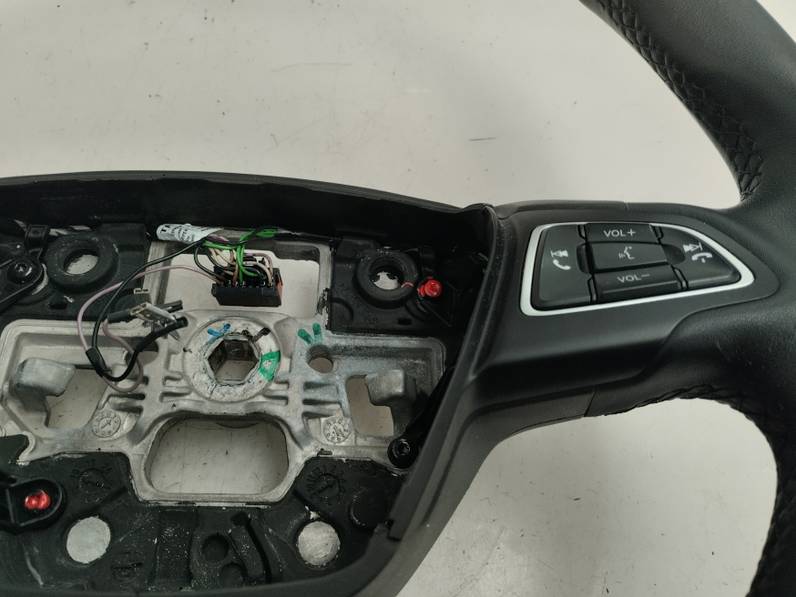 VOLANTE FORD KUGA 2019 1.5 ECOBOOST (120 CV)