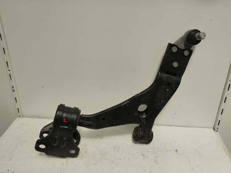 BRAZO SUSPENSION INFERIOR DELANTERO IZQUIERDO FORD KUGA 2019 1.5 ECOBOOST (120 CV)