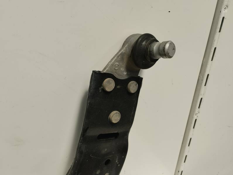 BRAZO SUSPENSION INFERIOR DELANTERO IZQUIERDO FORD KUGA 2019 1.5 ECOBOOST (120 CV)