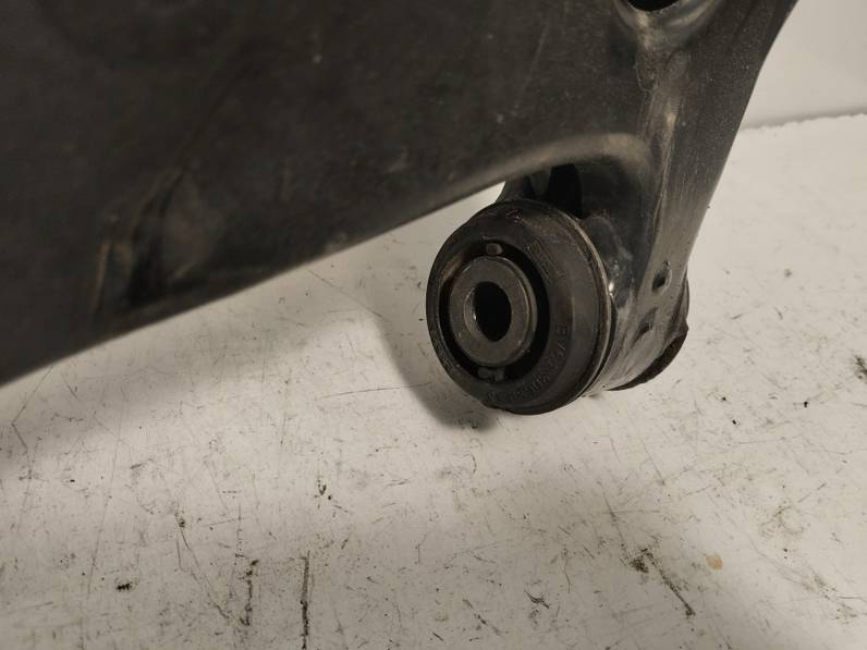 BRAZO SUSPENSION INFERIOR DELANTERO IZQUIERDO FORD KUGA 2019 1.5 ECOBOOST (120 CV)