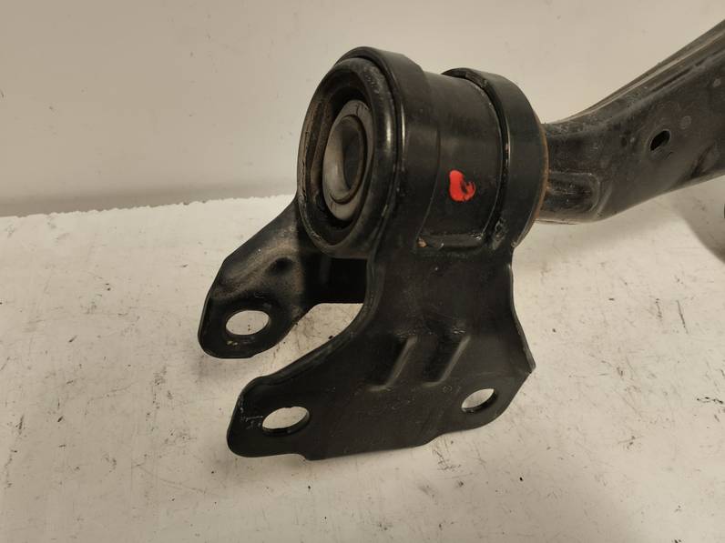 BRAZO SUSPENSION INFERIOR DELANTERO IZQUIERDO FORD KUGA 2019 1.5 ECOBOOST (120 CV)