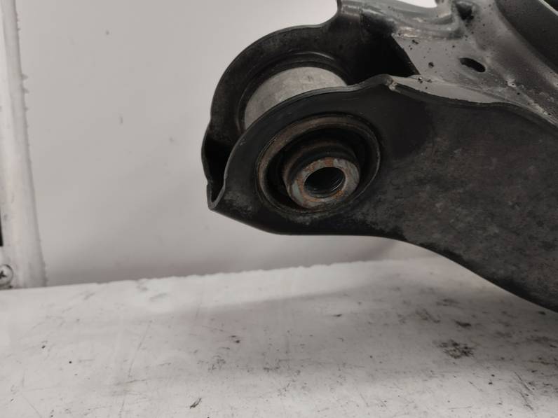 BRAZO SUSPENSION INFERIOR TRASERO IZQUIERDO FORD KUGA 2019 1.5 ECOBOOST (120 CV)