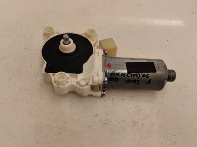 MOTOR ELEVALUNAS DELANTERO DERECHO MERCEDES CLASE CLK COUPE 2006 1.8 (163 CV)