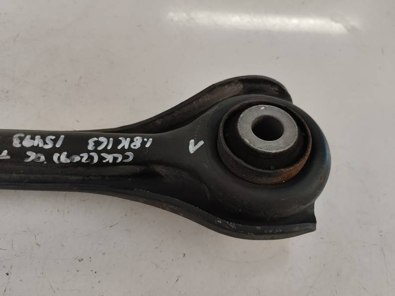 BRAZO SUSPENSION SUPERIOR TRASERO DERECHO MERCEDES CLASE CLK COUPE 2006 1.8 (163 CV)