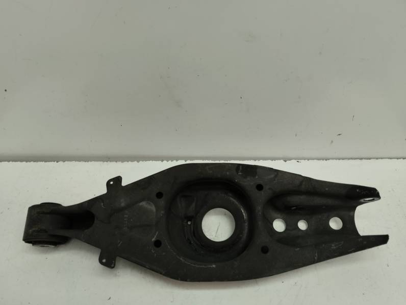 BRAZO SUSPENSION INFERIOR TRASERO IZQUIERDO MERCEDES CLASE CLK COUPE 2006 1.8 (163 CV)