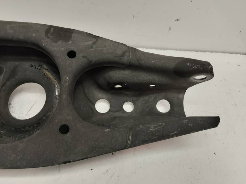 BRAZO SUSPENSION INFERIOR TRASERO IZQUIERDO MERCEDES CLASE CLK COUPE 2006 1.8 (163 CV)