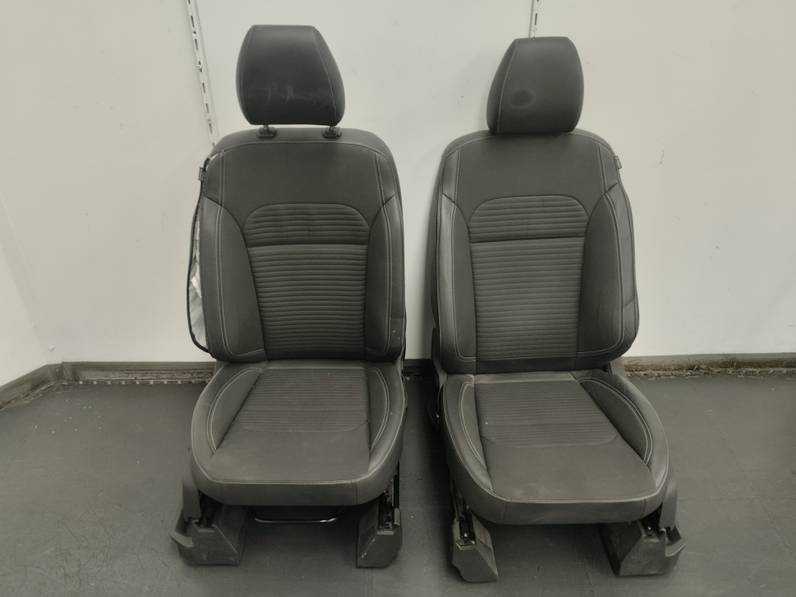 JUEGO ASIENTOS COMPLETO FORD KUGA 2019 1.5 ECOBOOST (120 CV)