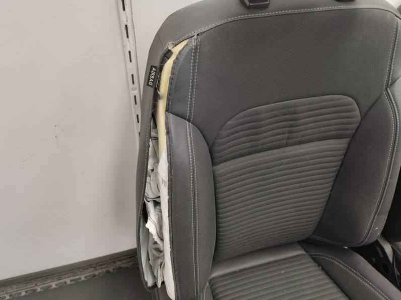 JUEGO ASIENTOS COMPLETO FORD KUGA 2019 1.5 ECOBOOST (120 CV)