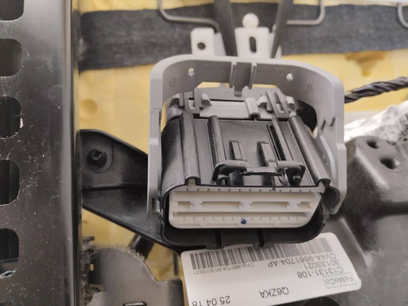 JUEGO ASIENTOS COMPLETO FORD KUGA 2019 1.5 ECOBOOST (120 CV)