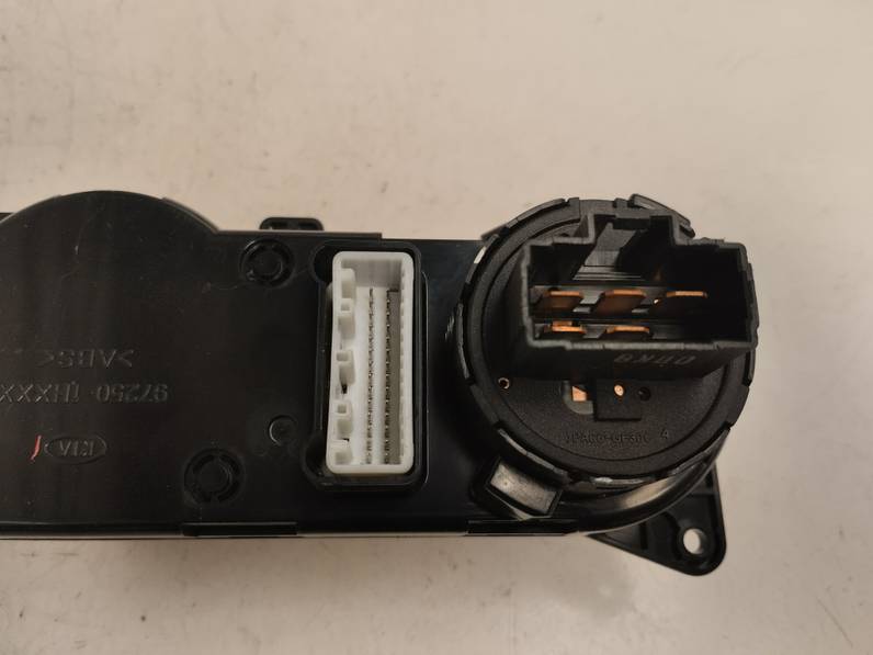 MANDO CALEFACCION AIRE ACONDICIONADO KIA CEE D SPORTY WAGON 2009 1.6 (126 CV)