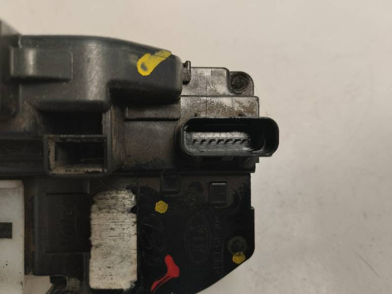 CERRADURA PUERTA TRASERA DERECHA KIA CEE D SPORTY WAGON 2009 1.6 (126 CV)