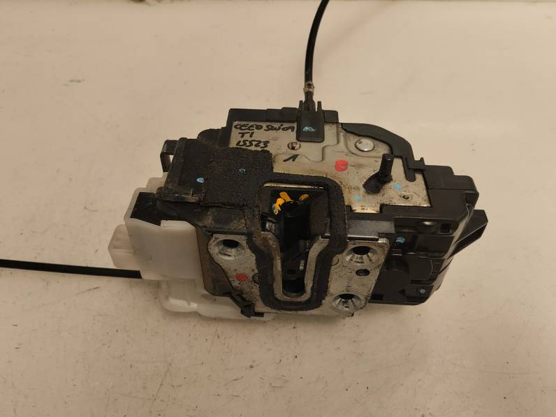 CERRADURA PUERTA TRASERA IZQUIERDA KIA CEE D SPORTY WAGON 2009 1.6 (126 CV)
