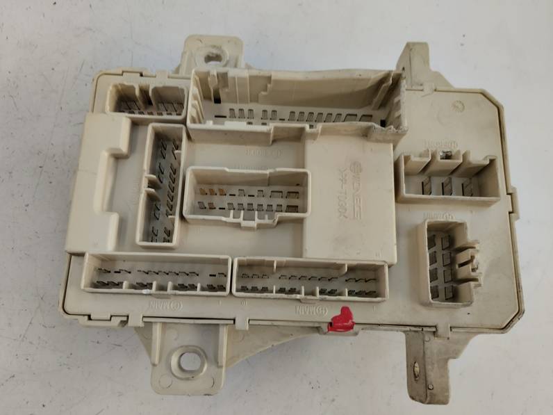 CAJA RELES FUSIBLES KIA CEE D SPORTY WAGON 2009 1.6 (126 CV)