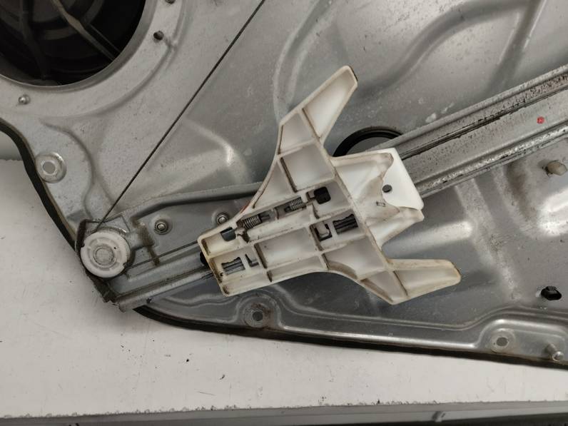 ELEVALUNAS TRASERO IZQUIERDO KIA CEE D SPORTY WAGON 2009 1.6 (126 CV)