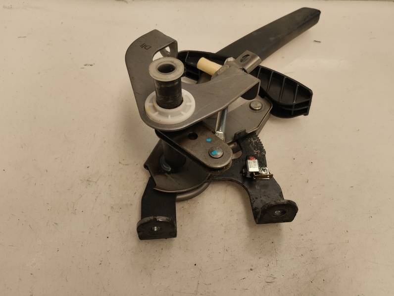 PALANCA FRENO DE MANO KIA CEE D SPORTY WAGON 2009 1.6 (126 CV)