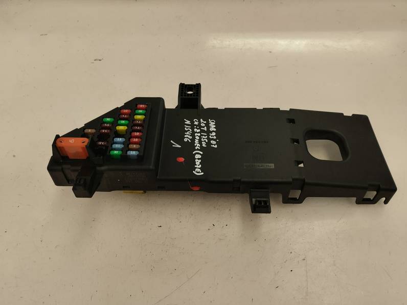 CAJA RELES FUSIBLES SAAB 9 3 BERLINA 2007 2.0 (175 CV)