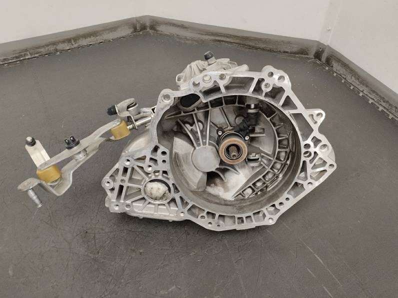 CAJA CAMBIOS OPEL CORSA C 2004 1.3 16V CDTI (69 CV)