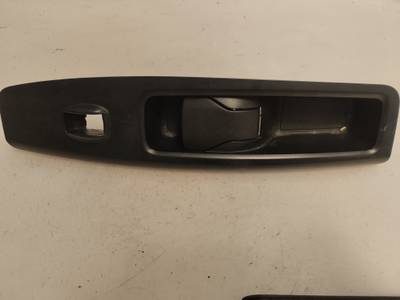 MANETA INTERIOR DELANTERA DERECHA FIAT DOBLO II CARGO 2015 1.3 16V JTD (90 CV)