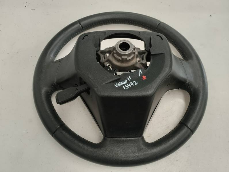 VOLANTE TOYOTA VERSO 2011 1.6 16V (132 CV)