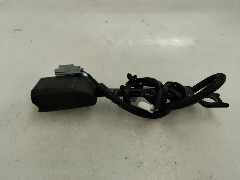 CINTURON SEGURIDAD DELANTERO DERECHO TOYOTA VERSO 2011 1.6 16V (132 CV)