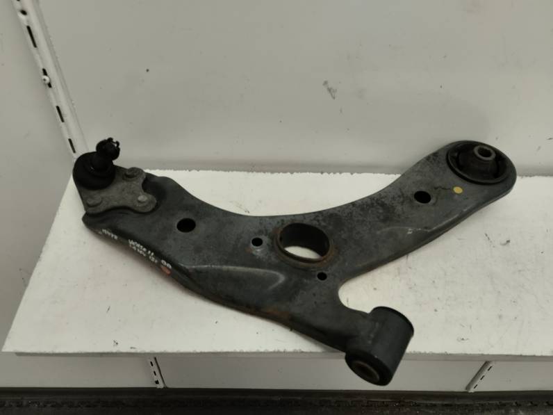 BRAZO SUSPENSION INFERIOR DELANTERO DERECHO TOYOTA VERSO 2011 1.6 16V (132 CV)