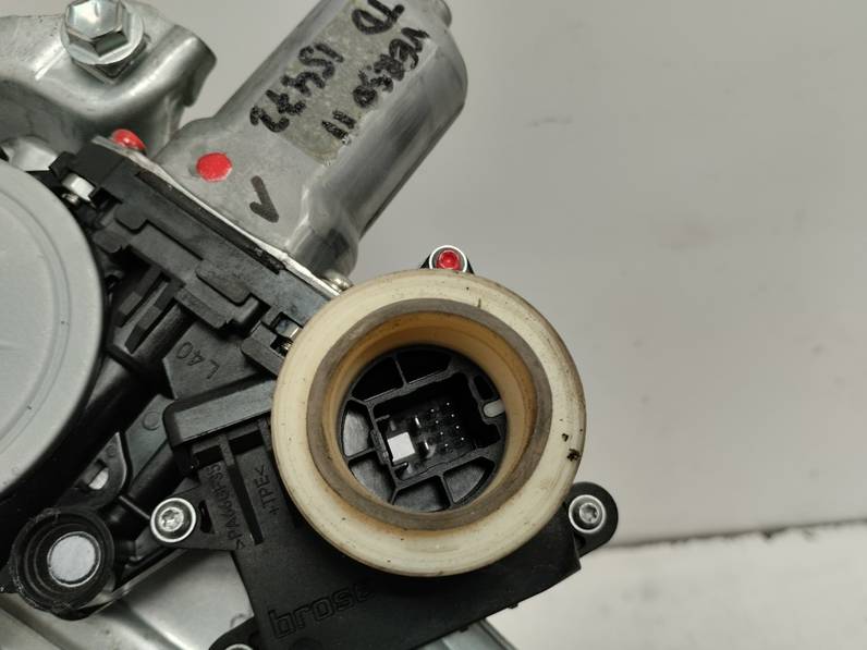 ELEVALUNAS TRASERO DERECHO TOYOTA VERSO 2011 1.6 16V (132 CV)