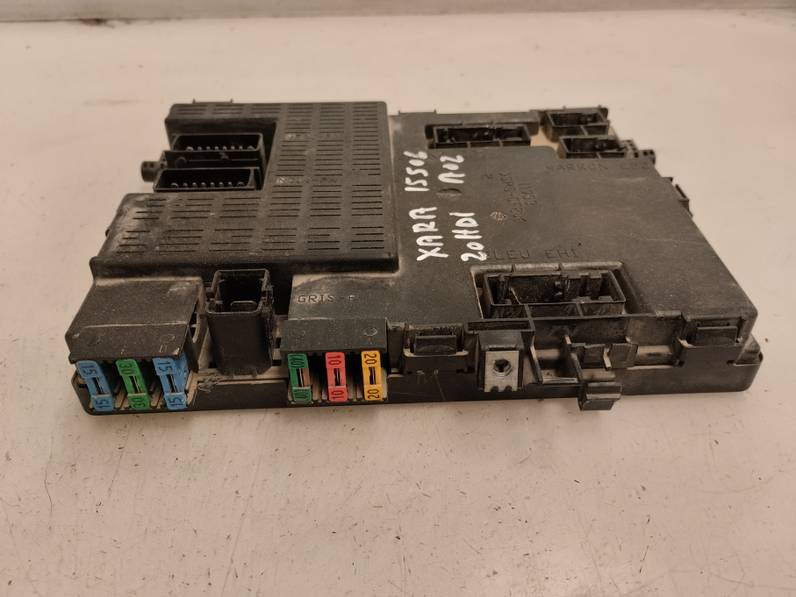 CAJA RELES FUSIBLES CITROEN XSARA BERLINA 2002 2.0 HDI (90 CV)